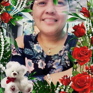 Meet your Posher, Charlita